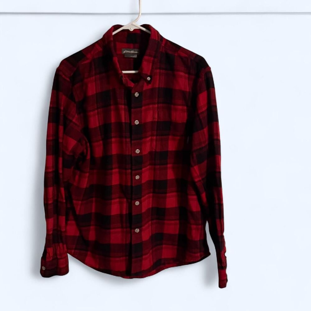 Eddie Bauer Button Up Mens L Red Black Plaid Flannel Long Sleeve Soft